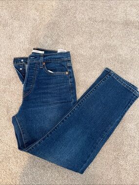 Levi's Dark Blue Women's wedgie straight
